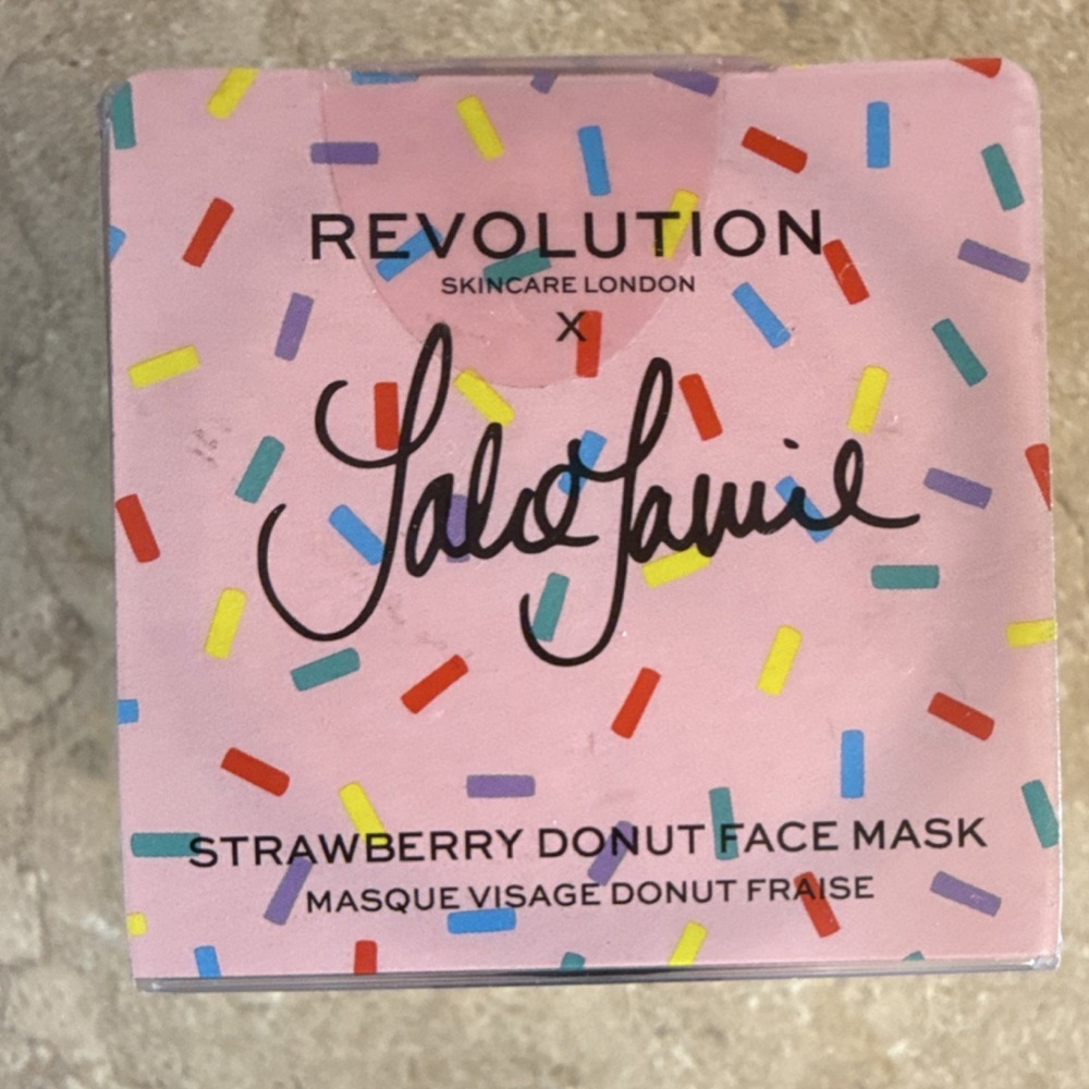 Revolution Skincare London x Jake Jamie Strawberry Donut Face Mask Vegan 1.69 f…
